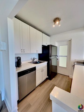 2555 NE 11th Street 809, Fort Lauderdale, FL 33304