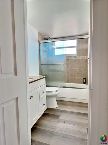 2555 NE 11th Street 809, Fort Lauderdale, FL 33304