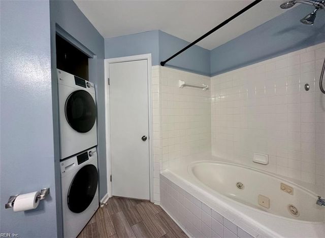 4044 Laurel Green CIR, Virginia Beach, VA 23456