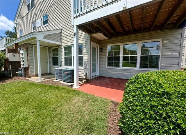 4044 Laurel Green CIR, Virginia Beach, VA 23456
