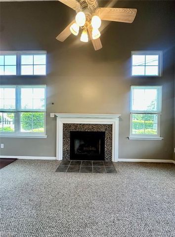 4044 Laurel Green CIR, Virginia Beach, VA 23456