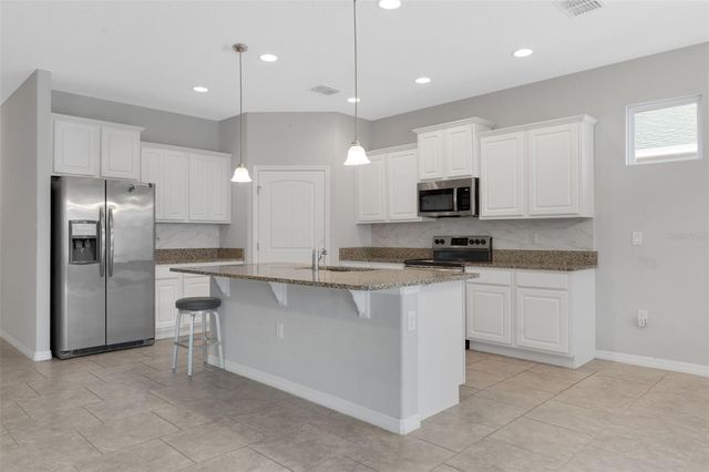 145 WATERSIDE CIRCLE, Winter Haven, FL 33880