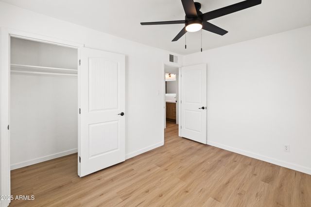 2201 N 29TH Place, Phoenix, AZ 85008