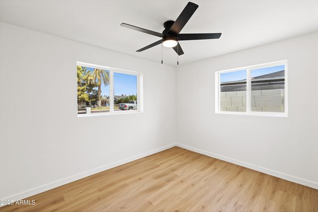 2201 N 29TH Place, Phoenix, AZ 85008