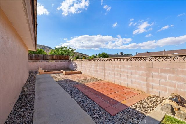 25784 Roanoke, Menifee, CA 92586