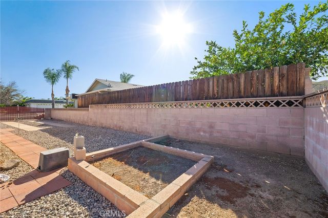 25784 Roanoke, Menifee, CA 92586