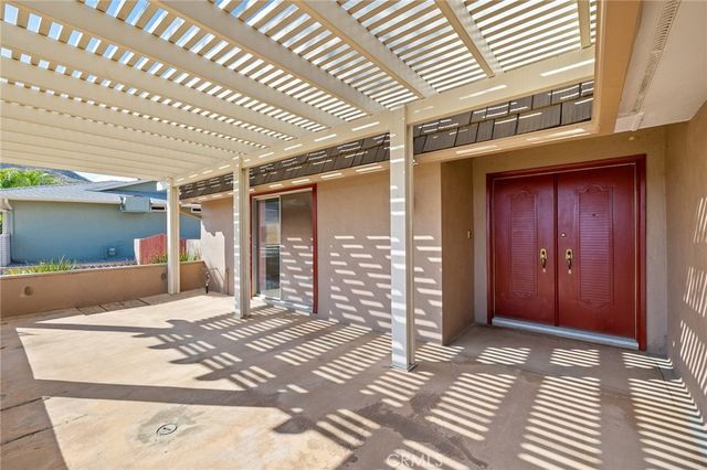 25784 Roanoke, Menifee, CA 92586