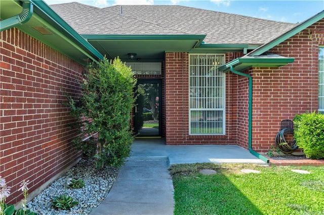 1716 NW 174th Street, Edmond, OK 73012