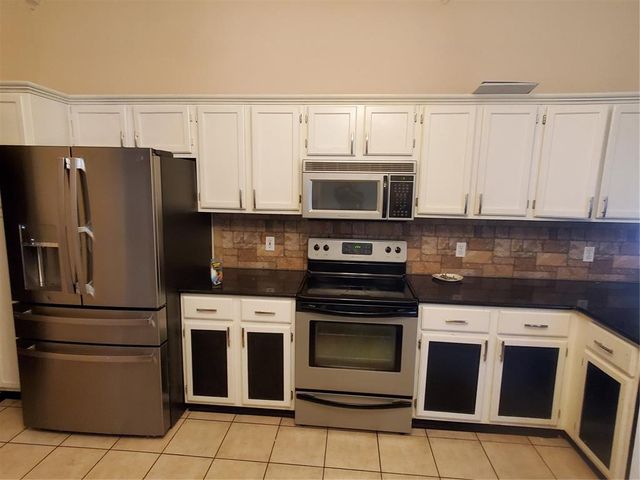 1716 NW 174th Street, Edmond, OK 73012