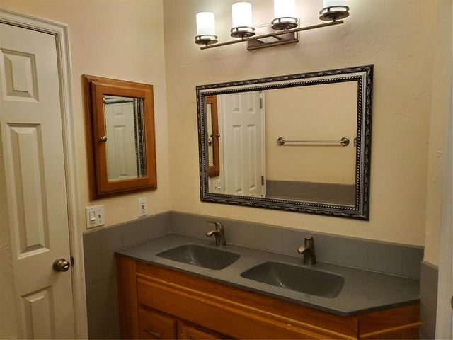 1716 NW 174th Street, Edmond, OK 73012