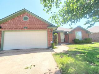 1716 NW 174th Street, Edmond, OK 73012