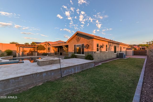 10058 W WHITE FEATHER Lane, Peoria, AZ 85383