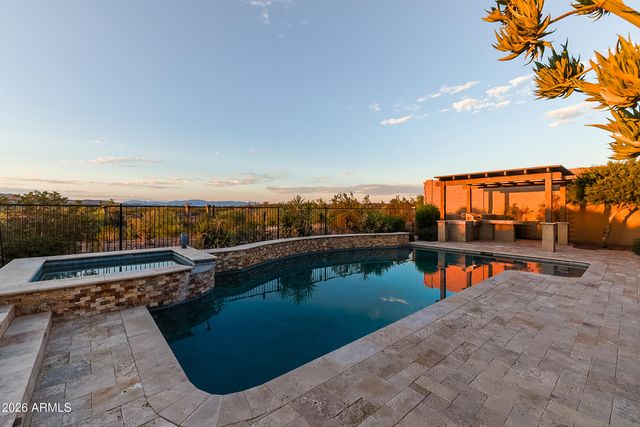 10058 W WHITE FEATHER Lane, Peoria, AZ 85383