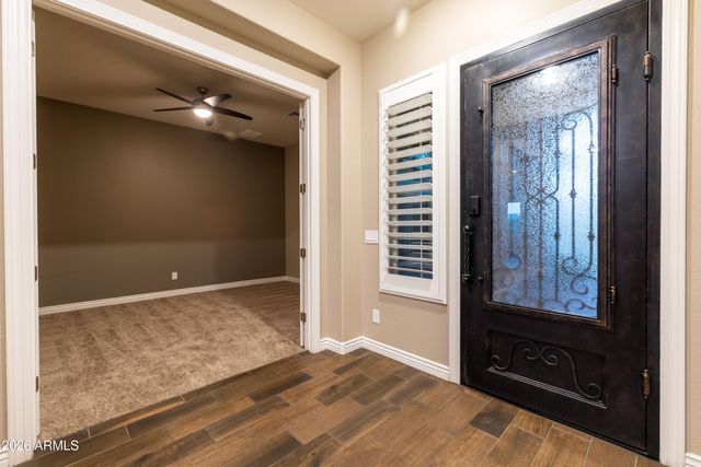 10058 W WHITE FEATHER Lane, Peoria, AZ 85383
