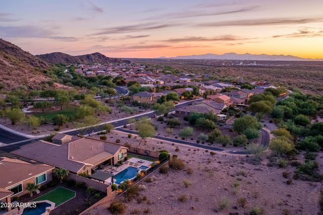 10058 W WHITE FEATHER Lane, Peoria, AZ 85383