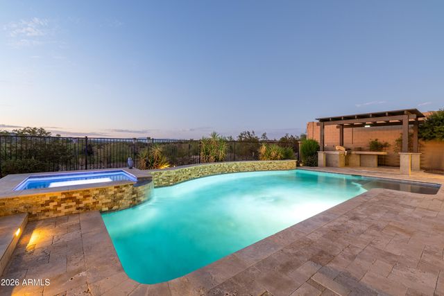 10058 W WHITE FEATHER Lane, Peoria, AZ 85383