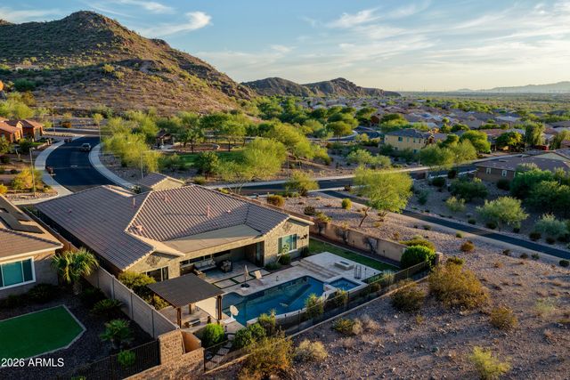 10058 W WHITE FEATHER Lane, Peoria, AZ 85383