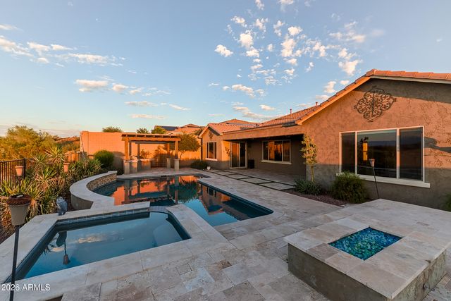 10058 W WHITE FEATHER Lane, Peoria, AZ 85383