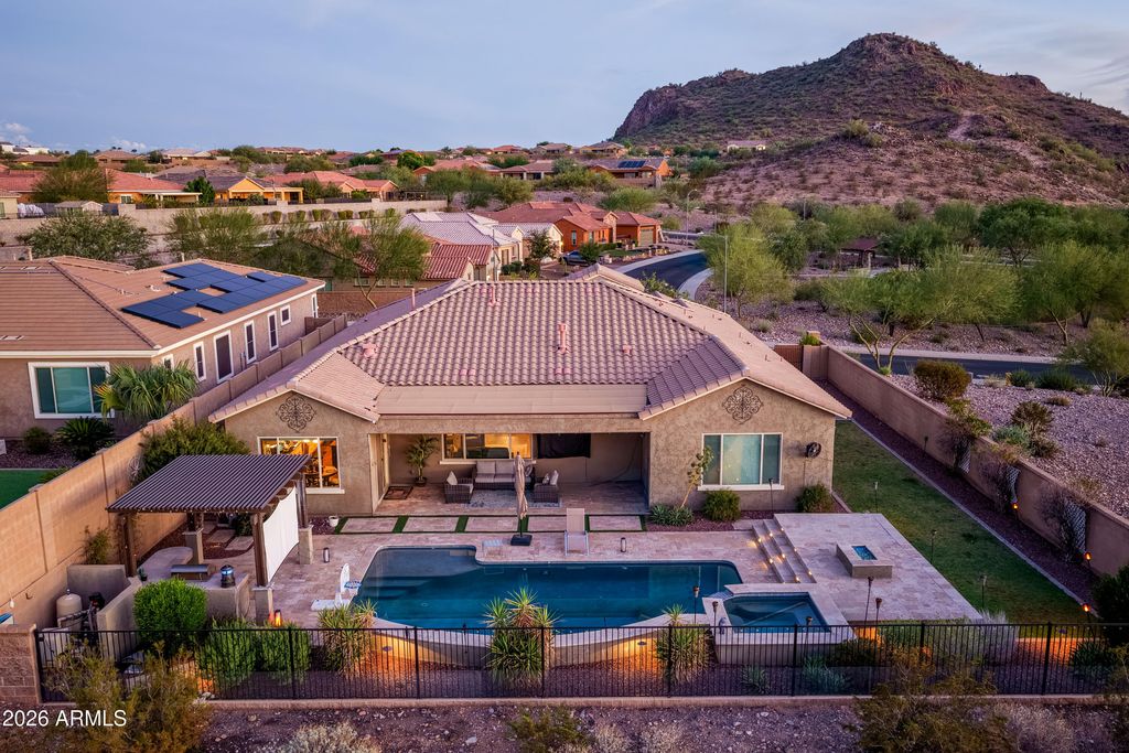 10058 W WHITE FEATHER Lane, Peoria, AZ 85383 — photo 2