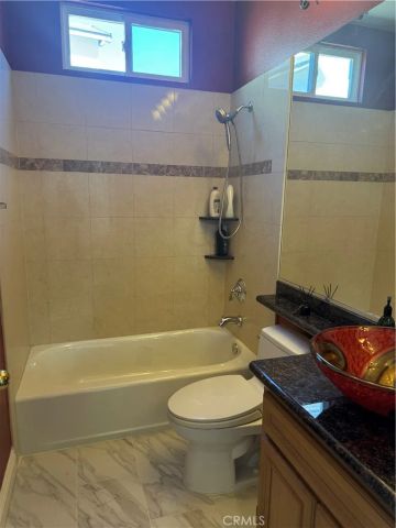 19 Moonridge Court, Azusa, CA 91702