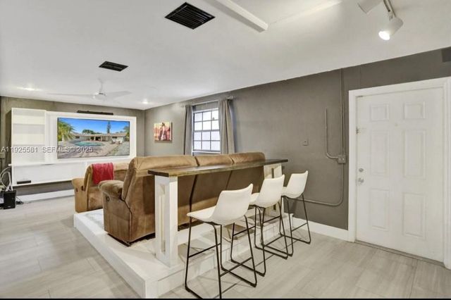 5500 Buchanan St, Hollywood, FL 33021