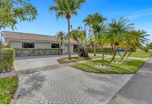 5500 Buchanan St, Hollywood, FL 33021