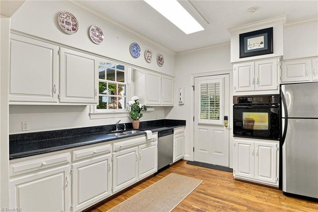 311 Muirfield Drive, Winston-salem, NC 27106