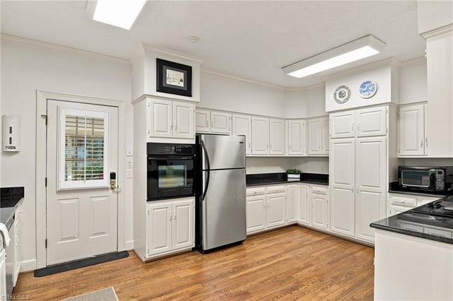 311 Muirfield Drive, Winston-salem, NC 27106