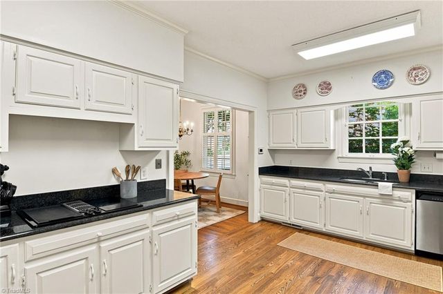 311 Muirfield Drive, Winston-salem, NC 27106