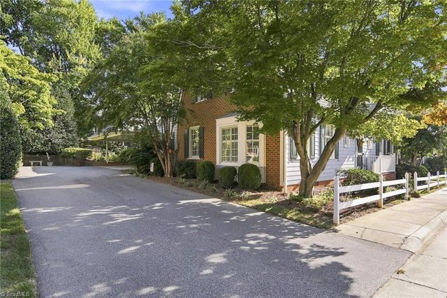 311 Muirfield Drive, Winston-salem, NC 27106