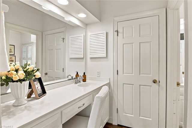 311 Muirfield Drive, Winston-salem, NC 27106