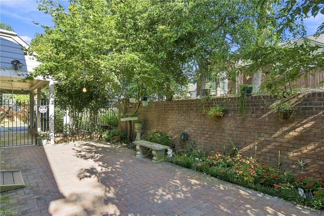 311 Muirfield Drive, Winston-salem, NC 27106