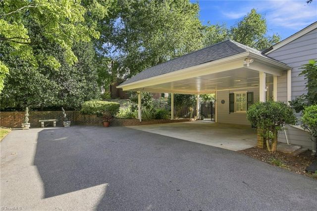 311 Muirfield Drive, Winston-salem, NC 27106