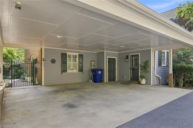 311 Muirfield Drive, Winston-salem, NC 27106