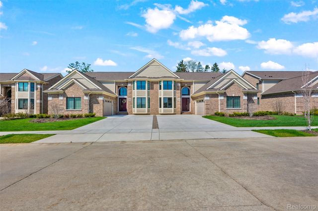 20249 Beacon Way, Northville, MI 48167