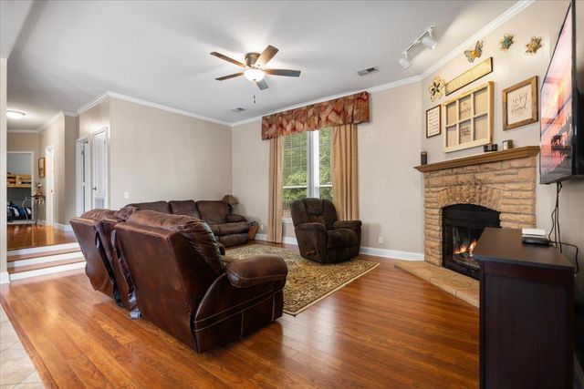105 Pepper Circle, Diana, TX 75640