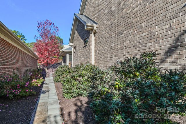 4516 Ideal Way, Harrisburg, NC 28075
