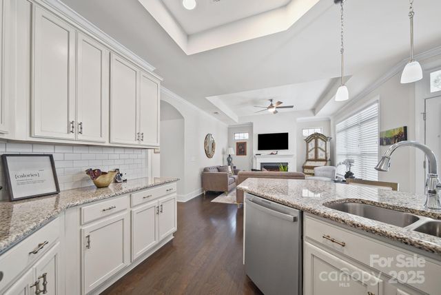 4516 Ideal Way, Harrisburg, NC 28075