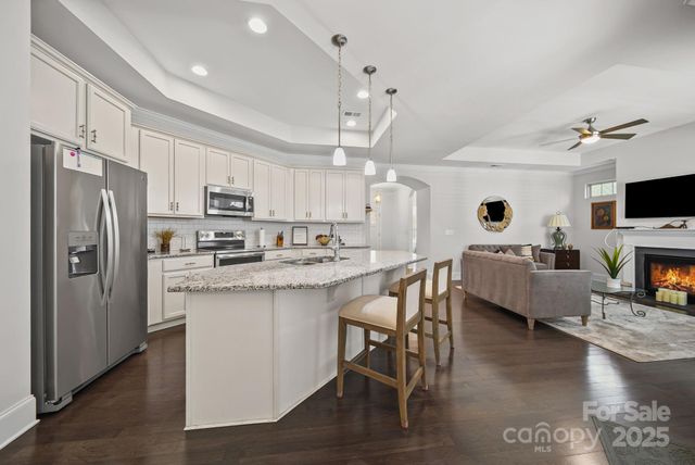 4516 Ideal Way, Harrisburg, NC 28075