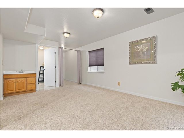 5123 S Parfet Way, Littleton, CO 80127