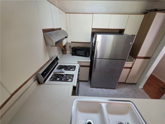 2410 N Towne 63, Pomona, CA 91767