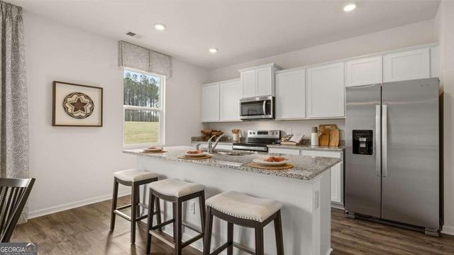350 Friendship Oak Way, Hampton, GA 30228