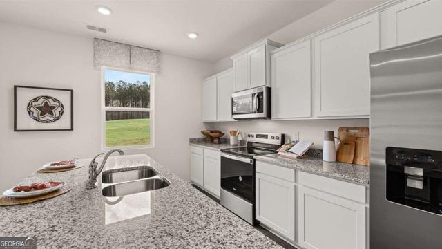 350 Friendship Oak Way, Hampton, GA 30228