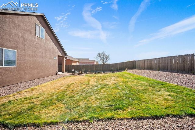 3012 Prairie Hawk Lane, Pueblo, CO 81005