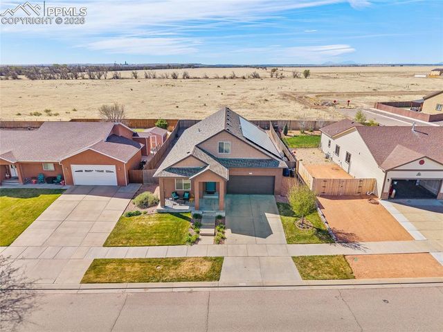 3012 Prairie Hawk Lane, Pueblo, CO 81005