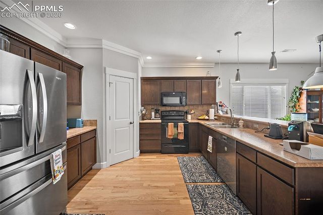 3012 Prairie Hawk Lane, Pueblo, CO 81005