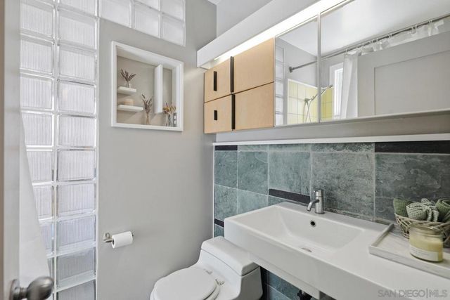 3031 Kalmia St, San Diego, CA 92104
