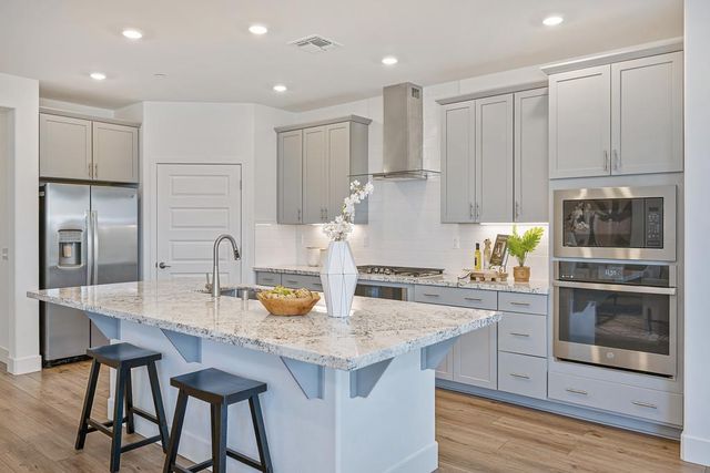 8939 Cerro Vista Dr, El Dorado Hills, CA 95762