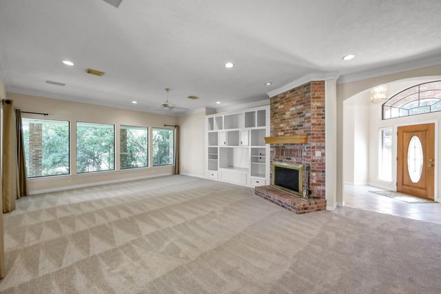 13777 Parkway Manor Drive, Willis, TX 77318