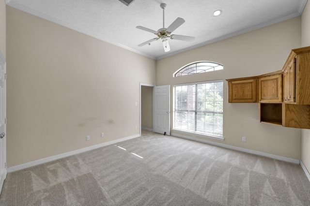 13777 Parkway Manor Drive, Willis, TX 77318